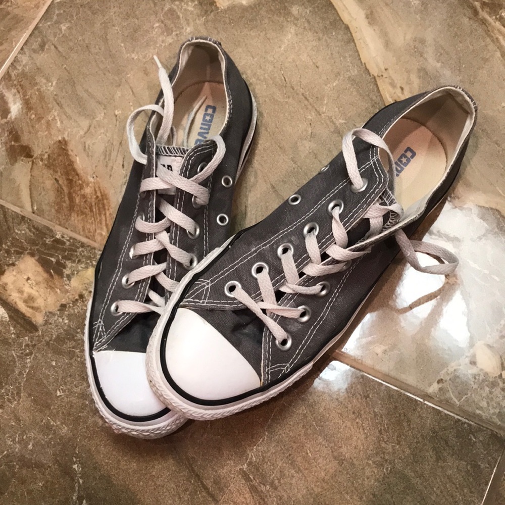 Converse gray women’s Sz 8 - Picture 5 of 7